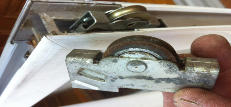 screen door roller repair in Lathrop